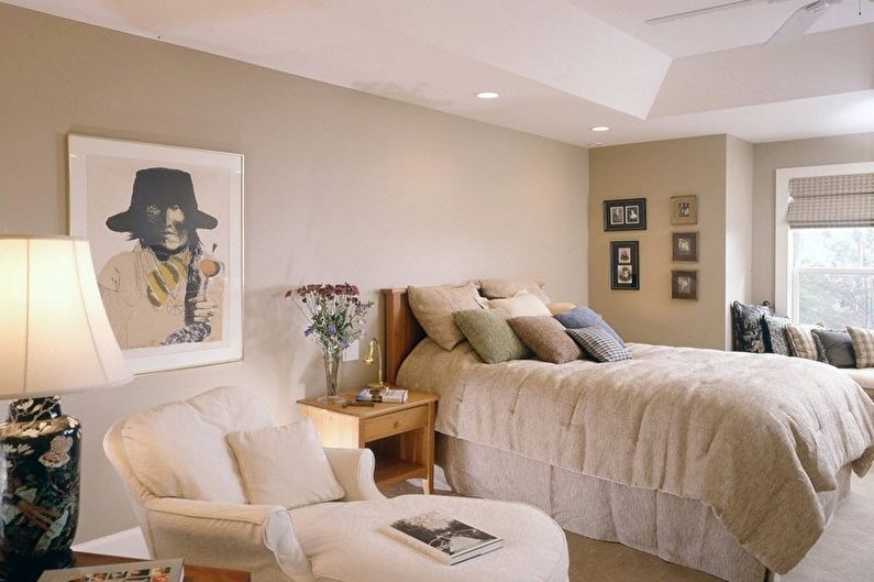 Diseño de dormitorio beige - Decoración de pared