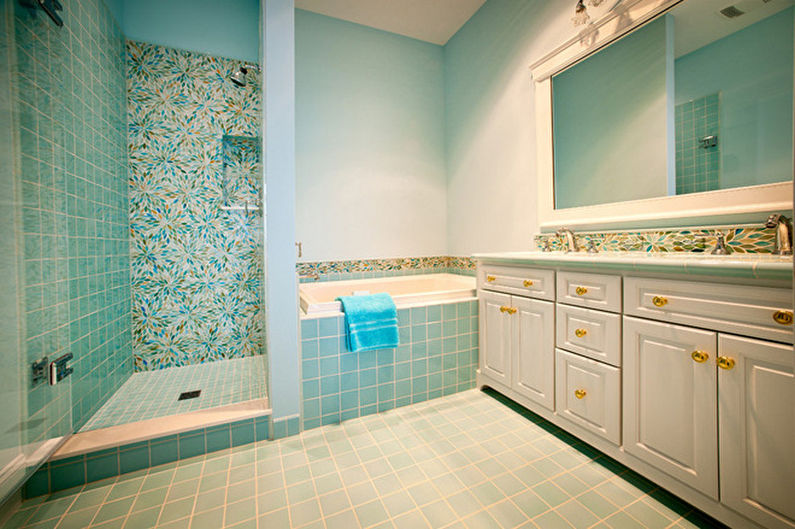 Türkiz fürdőszoba - belsőépítészeti fénykép