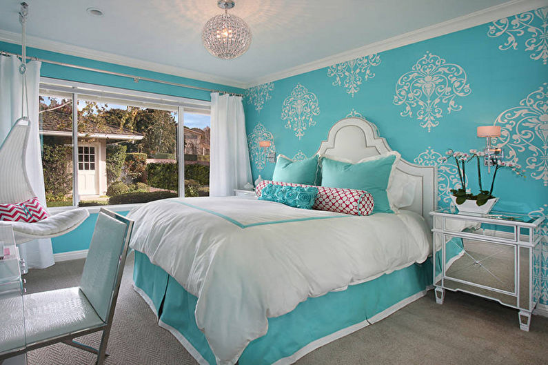 Turquoise bedroom - interior design photo