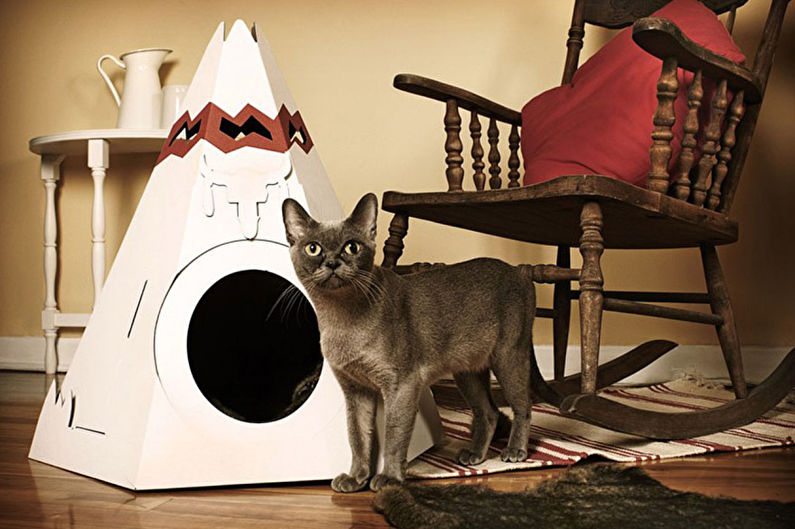 Kaķu māja - kartona māja