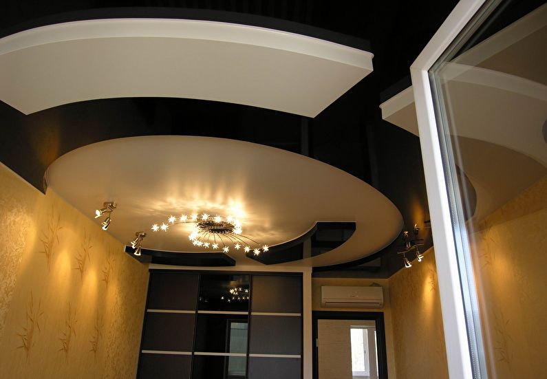 Falešný strop v chodbě / chodbě - foto
