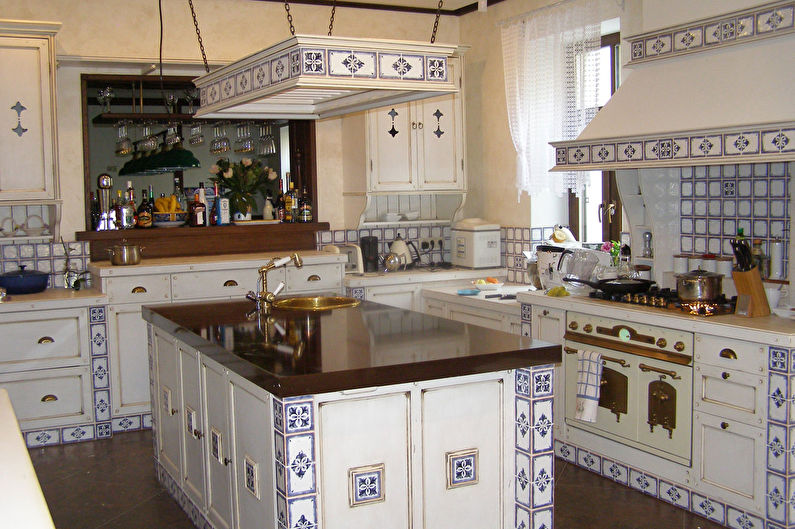 Virtuves Provansas stilā - interjera dizains
