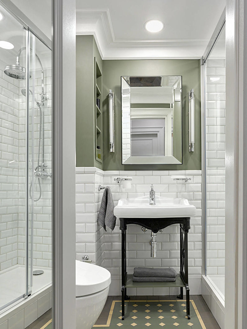 Indvendig design af et badeværelse på 4 kvmmed brusebad - foto
