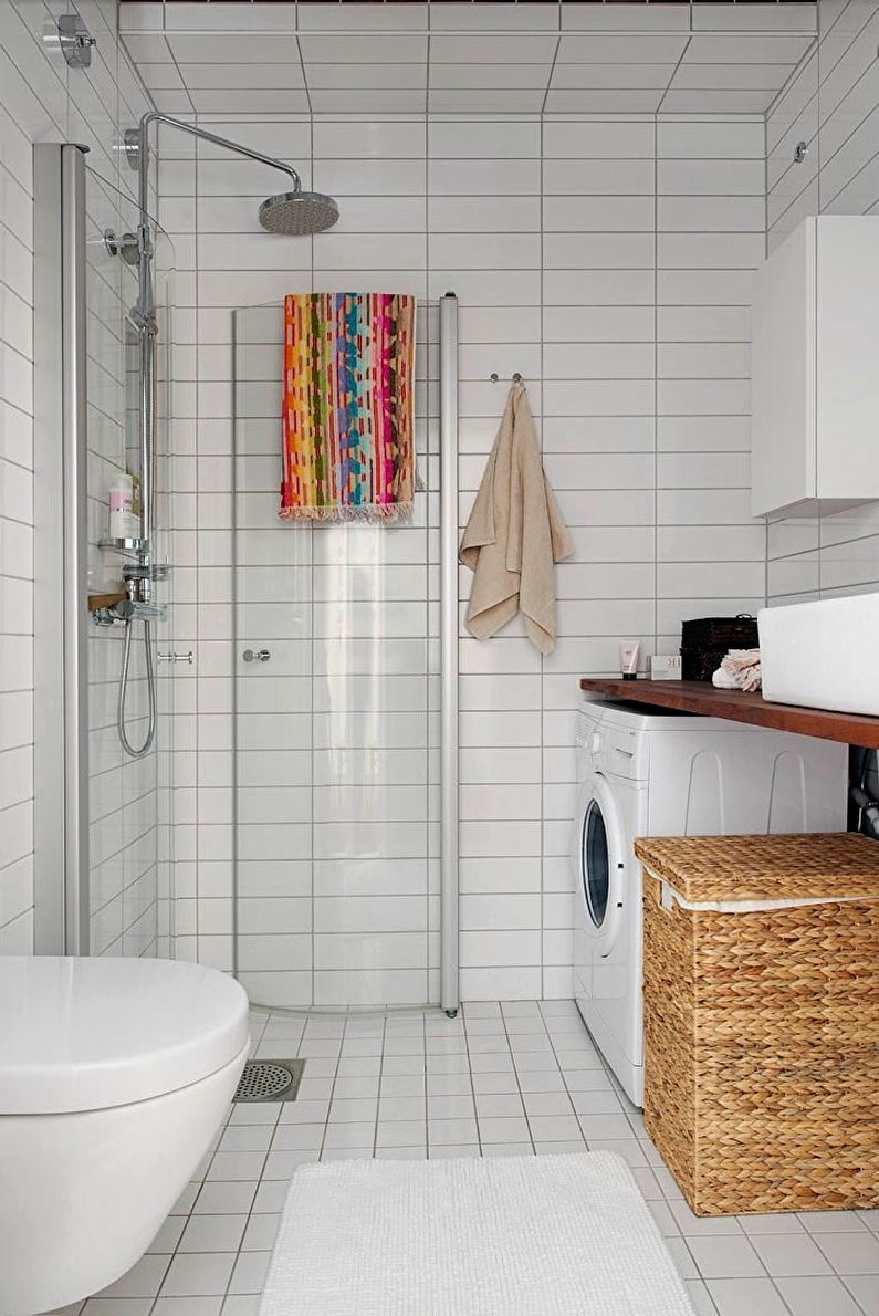 Projekt wnętrz łazienki o powierzchni 4 m2 z prysznicem - zdjęcie