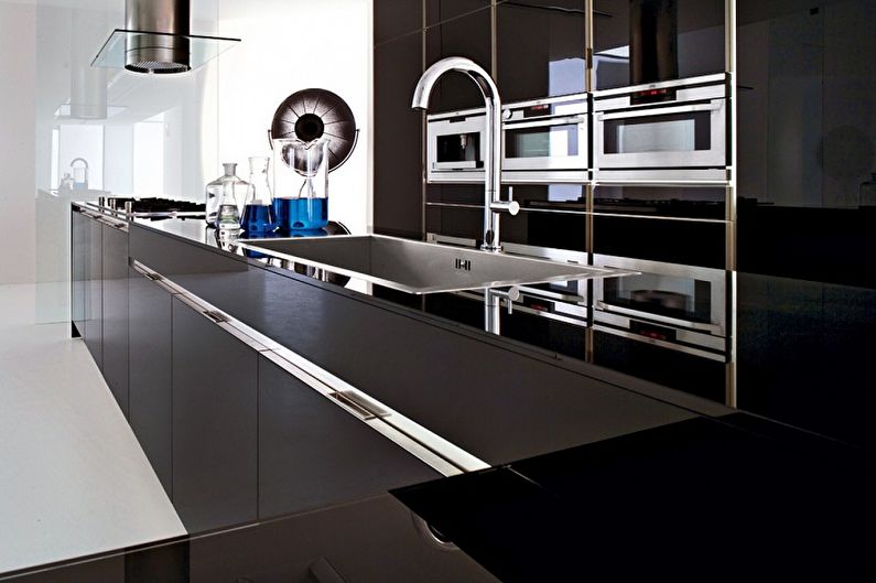 Fekete konyha - belsőépítészeti fénykép