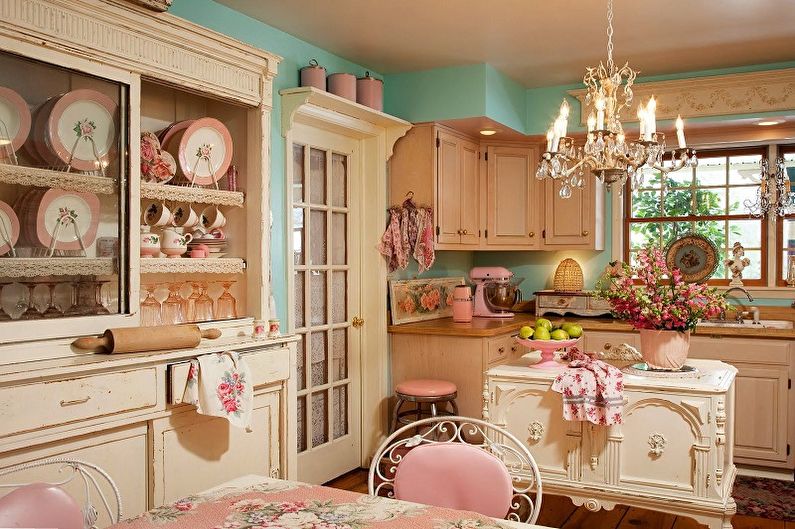 Rožinė Provanso stiliaus virtuvė - interjero dizainas