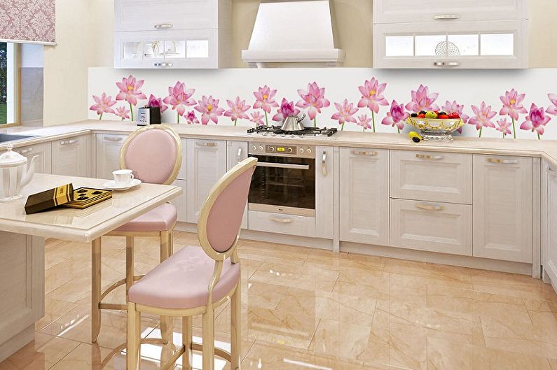 Rozā virtuves dizains - grīdas apdare