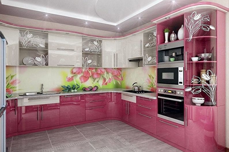 Rožinės virtuvės dizainas - baldai