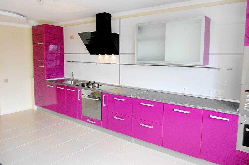 Růžová kuchyně - interiérový design foto