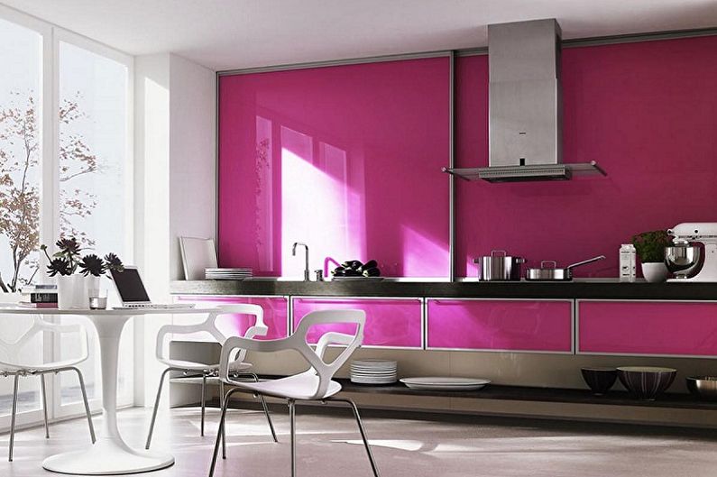 Ružičasta kuhinja - fotografija dizajna interijera