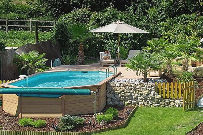 Frame pool for a summer residence