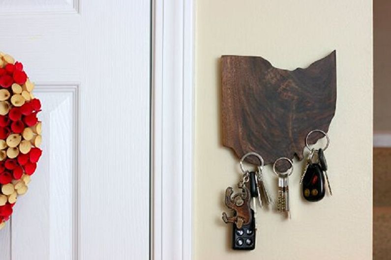 Porta-chaves de parede para um hall de entrada - ideias para fotos