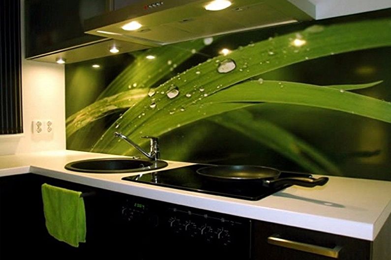 Прегача за кухињу од стакла - фотографија
