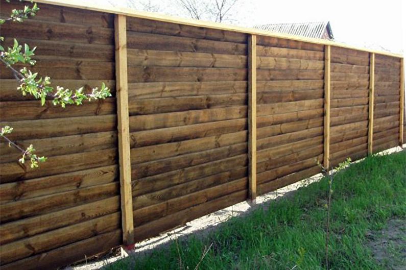 Tipuri de garduri din lemn - Gard din lemn de herringbone
