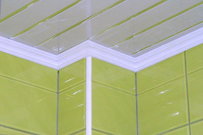 Видове первази за окачени тавани - Пластмасов корниз