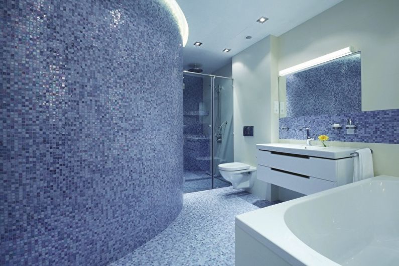 Mėlynas vonios kambario dizainas - dekoras ir apšvietimas