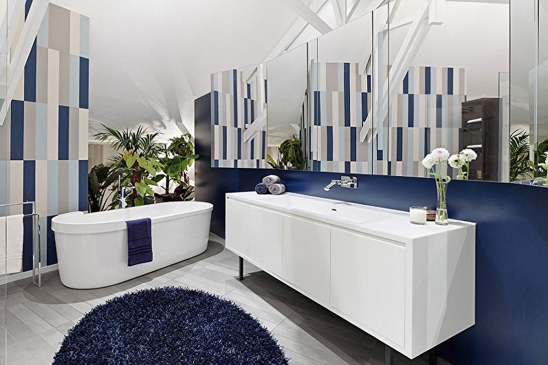 Zila vannas istaba - interjera dizaina foto