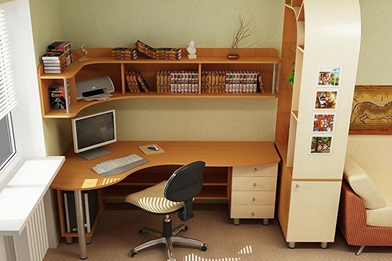 Stol za računare od iverice