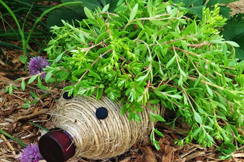 DIY trädgårdsdekorationer från plastflaskor