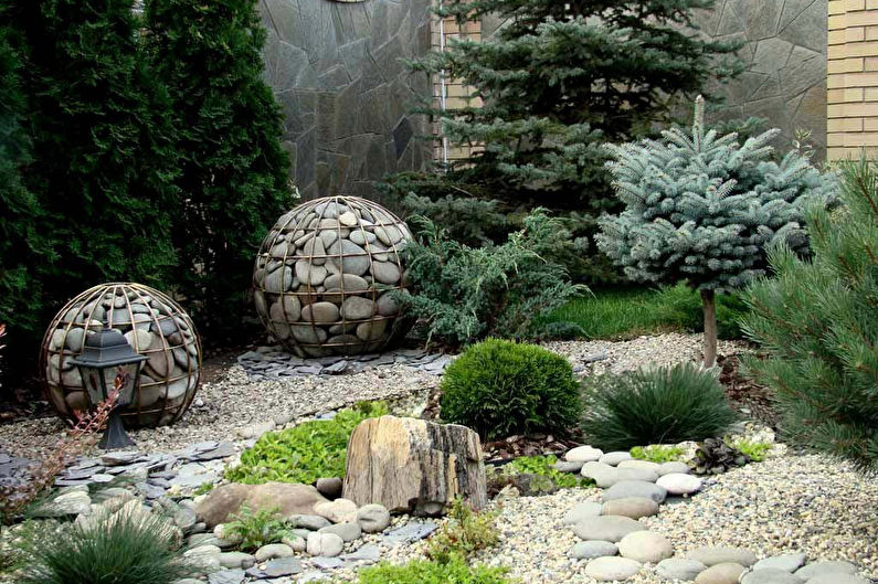DIY stone garden decorations