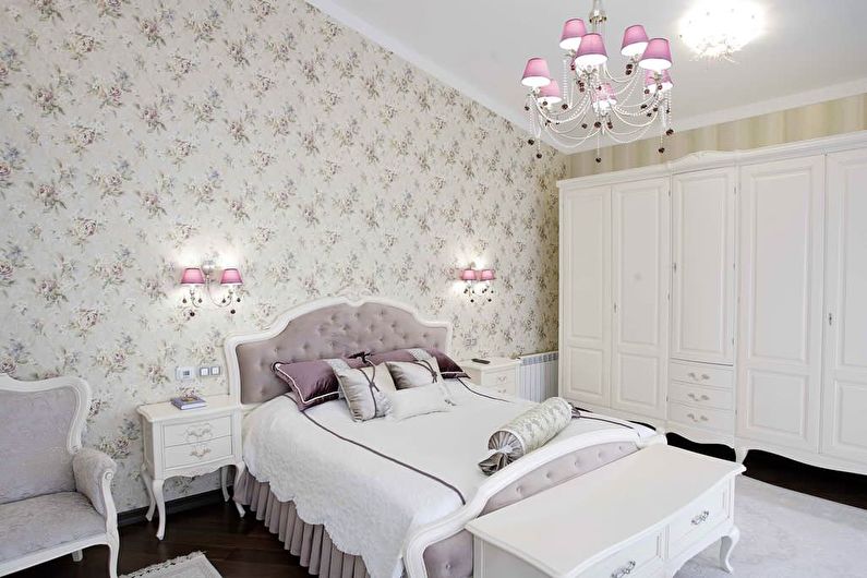 ห้องนอนสีขาวในสไตล์คลาสสิก - การออกแบบตกแต่งภายใน