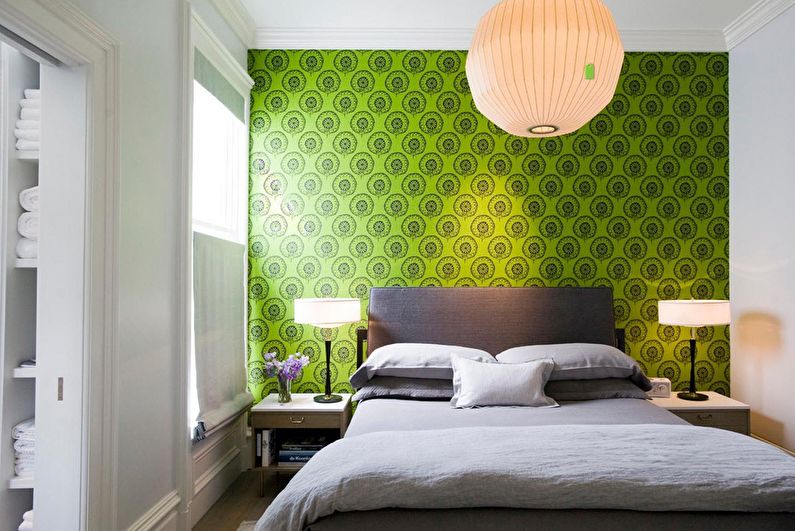 Kolor zielony we wnętrzu sypialni - zdjęcie