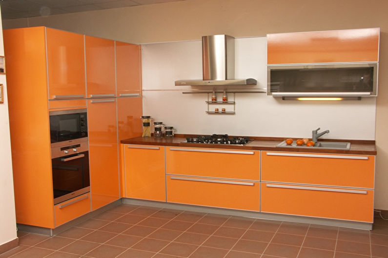 Stūra iebūvētās virtuves - foto, interjera dizains