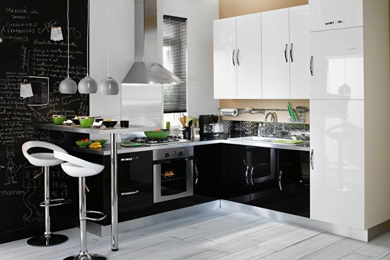 Czarno-biały projekt wnętrz kuchni - zdjęcie