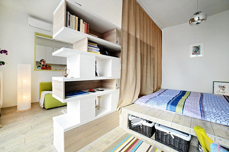 Vieno kambario buto zonavimas - lentynos ir spintelės