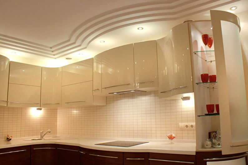 Sufit płyt gipsowo-kartonowych w kuchni