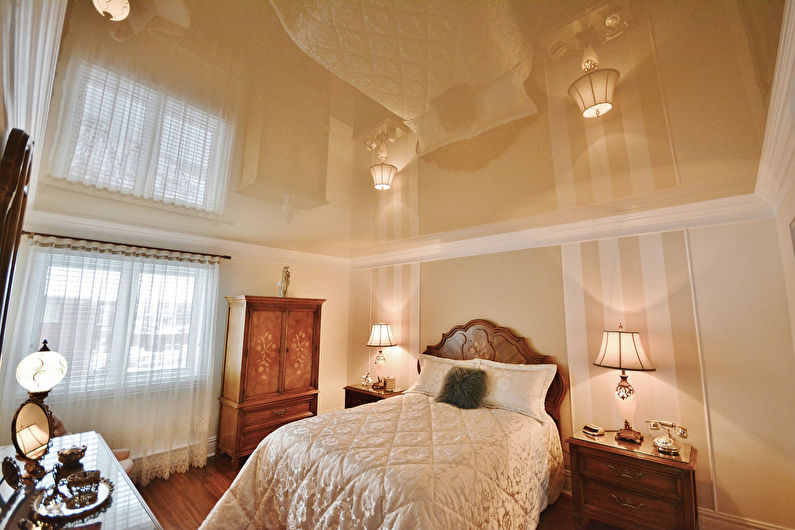 Čvrsti rastezljivi stropovi u spavaćoj sobi