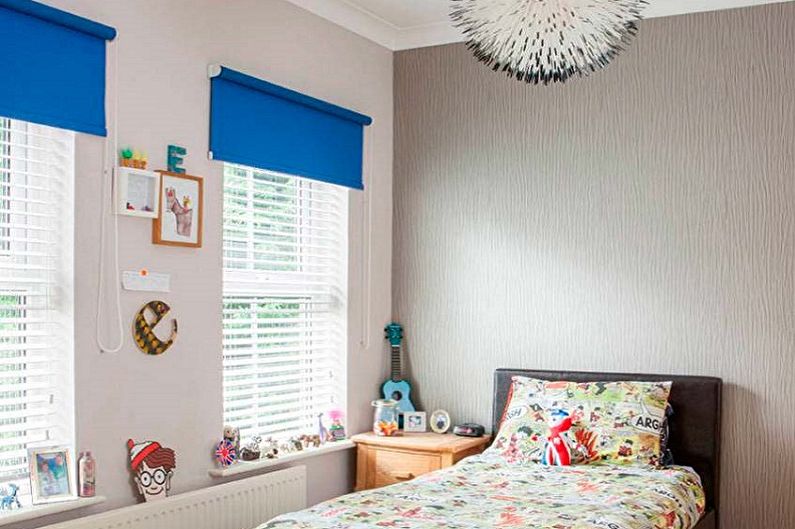 Roller blinds for a children's room - photo