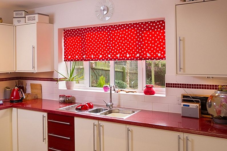 Roller blinds for the kitchen - photo