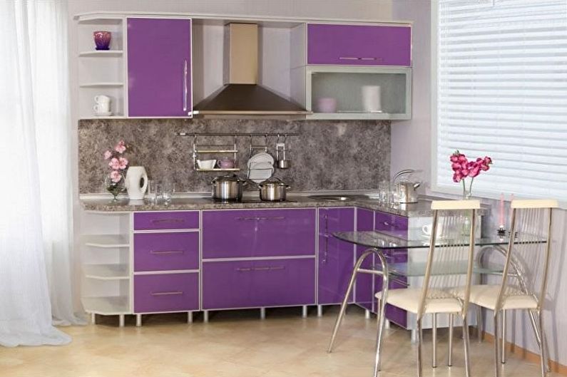Kis lila konyha - belsőépítészet