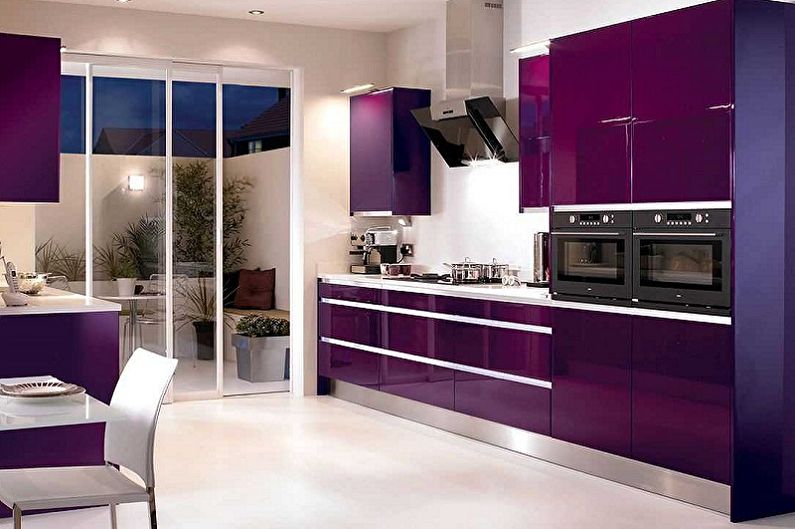 Purple kitchen - interior design photo