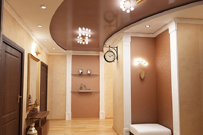Disenyo ng Koridor sa Pang-apartment - Tapos na ang Ceiling