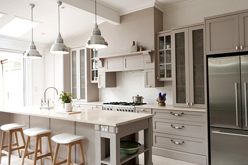 Smėlio spalvos virtuvė - interjero dizaino nuotrauka
