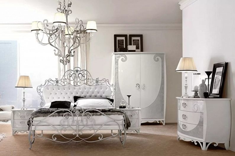 Jenis tempat tidur besi tempa dalam gaya yang berbeza - Klasik