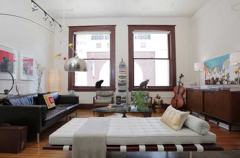 Návrh interiéru obývacího pokoje v kombinaci s ložnicí - foto