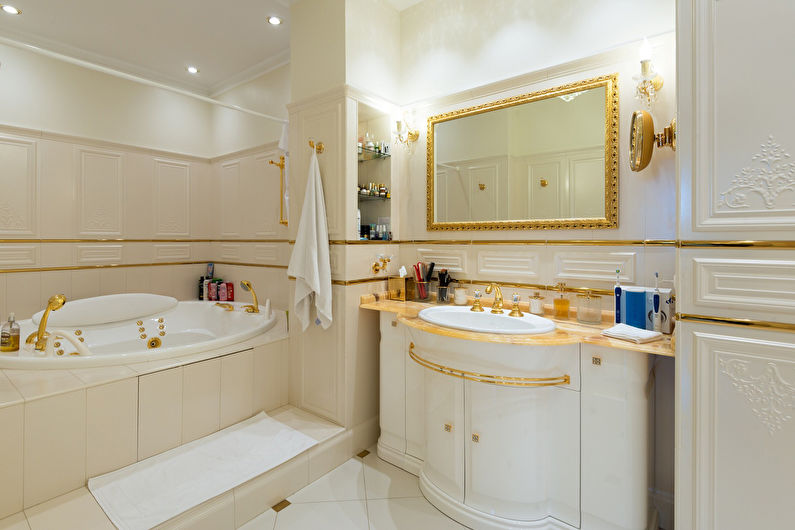 Klasiskā stila vannas istabas interjera dizains - foto