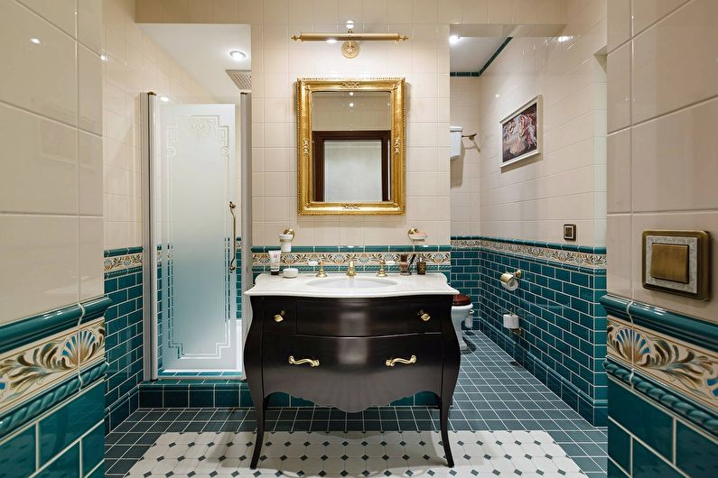 Dizajn interijera kupaonice u klasičnom stilu - fotografija