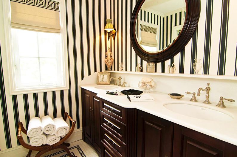 Klasikinio stiliaus vonios kambario interjero dizainas - nuotrauka