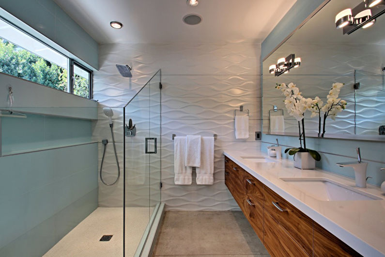 Mūsdienu stila vannas istabas dizains - sienu dekorēšana