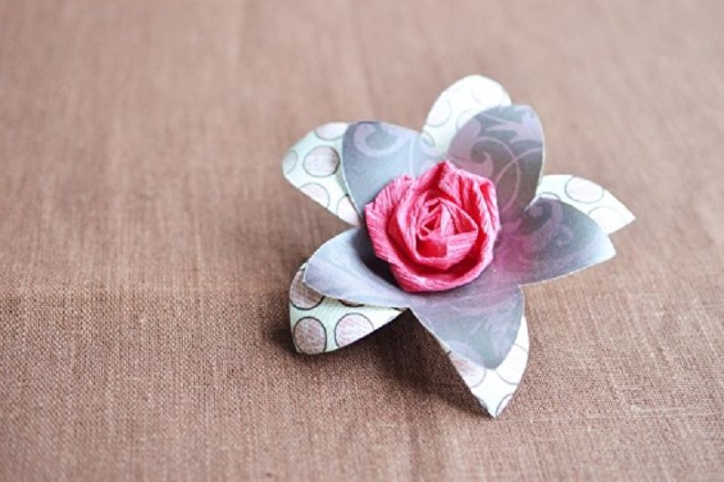 Rosa de papel em camadas DIY