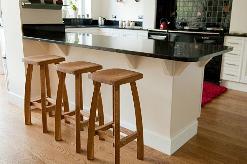 Bāra krēslu veidi virtuvei - pēc dizaina veida