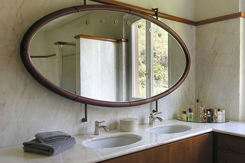Miroir dans la salle de bain - Formes et tailles