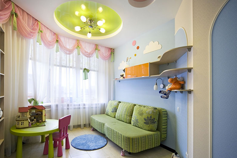 Опънати тавани в детската стая - снимка