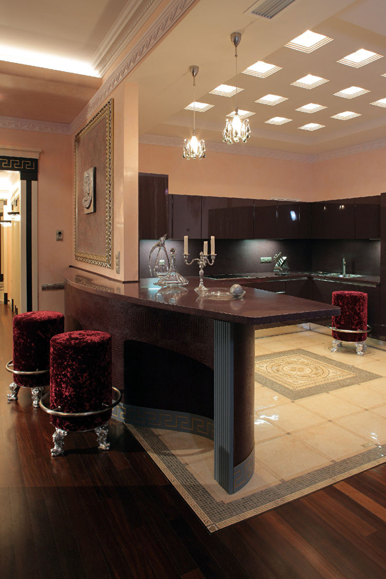 L'appartement est de style néoclassique, 200 m². - photo 6