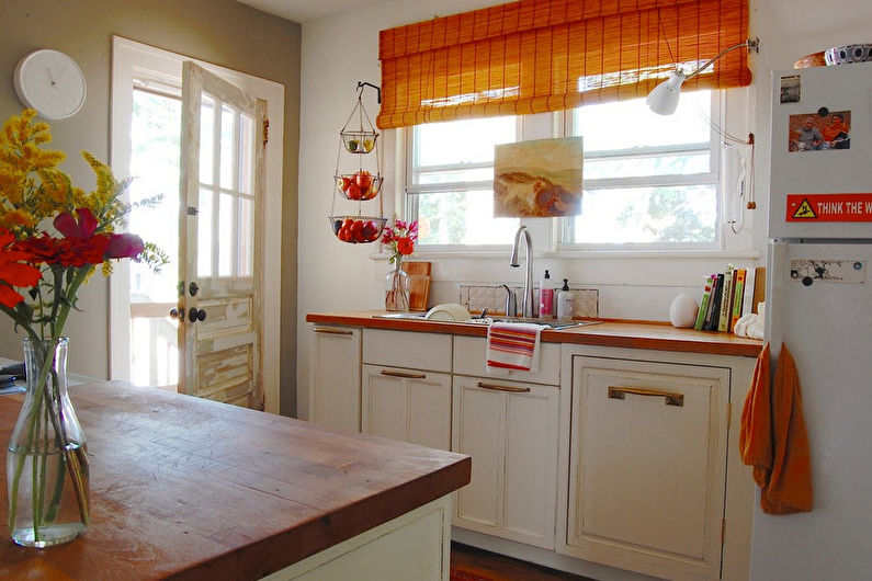Bútor egy kis konyhához - fénykép