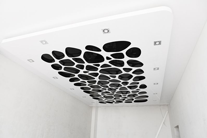 Napínat strop v chodbě - Perforace